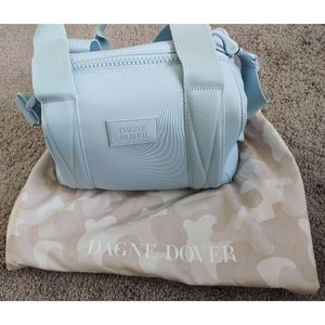 NWOT Dagne Dover London Carry All Size Small in Skyway Blue